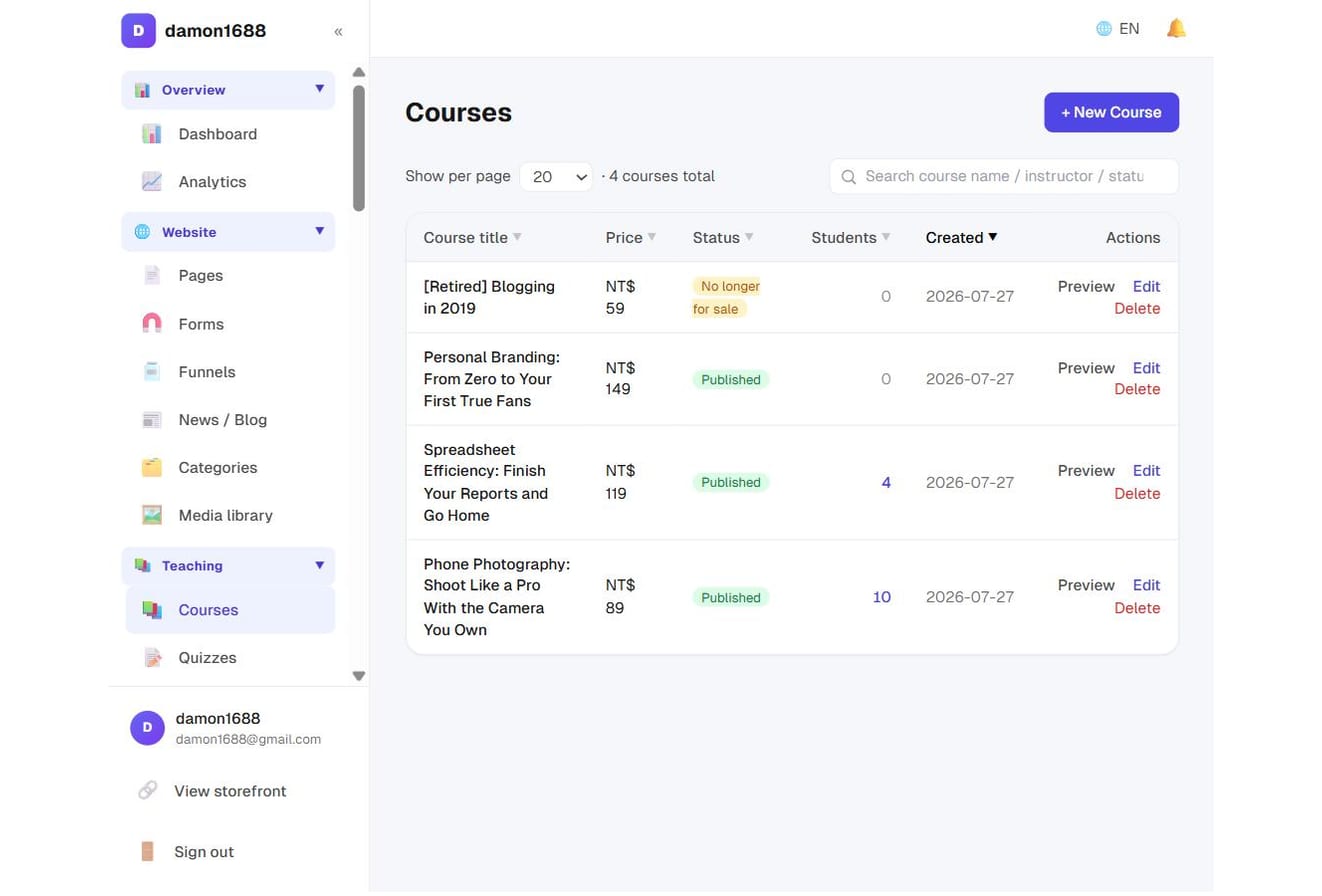 Course list: see each course's status, price, and student count